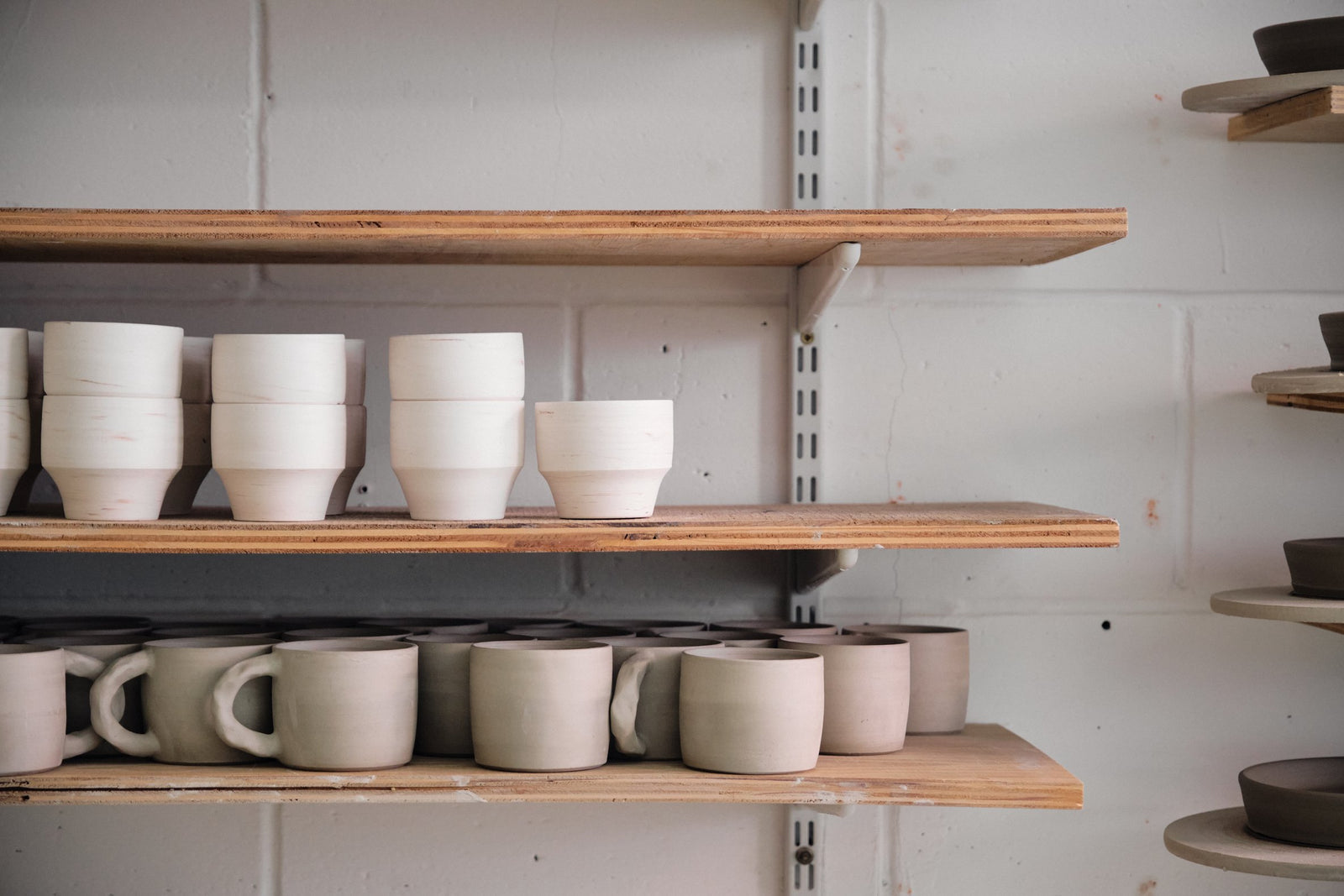 Meet: Lora Huws, Ceramicist