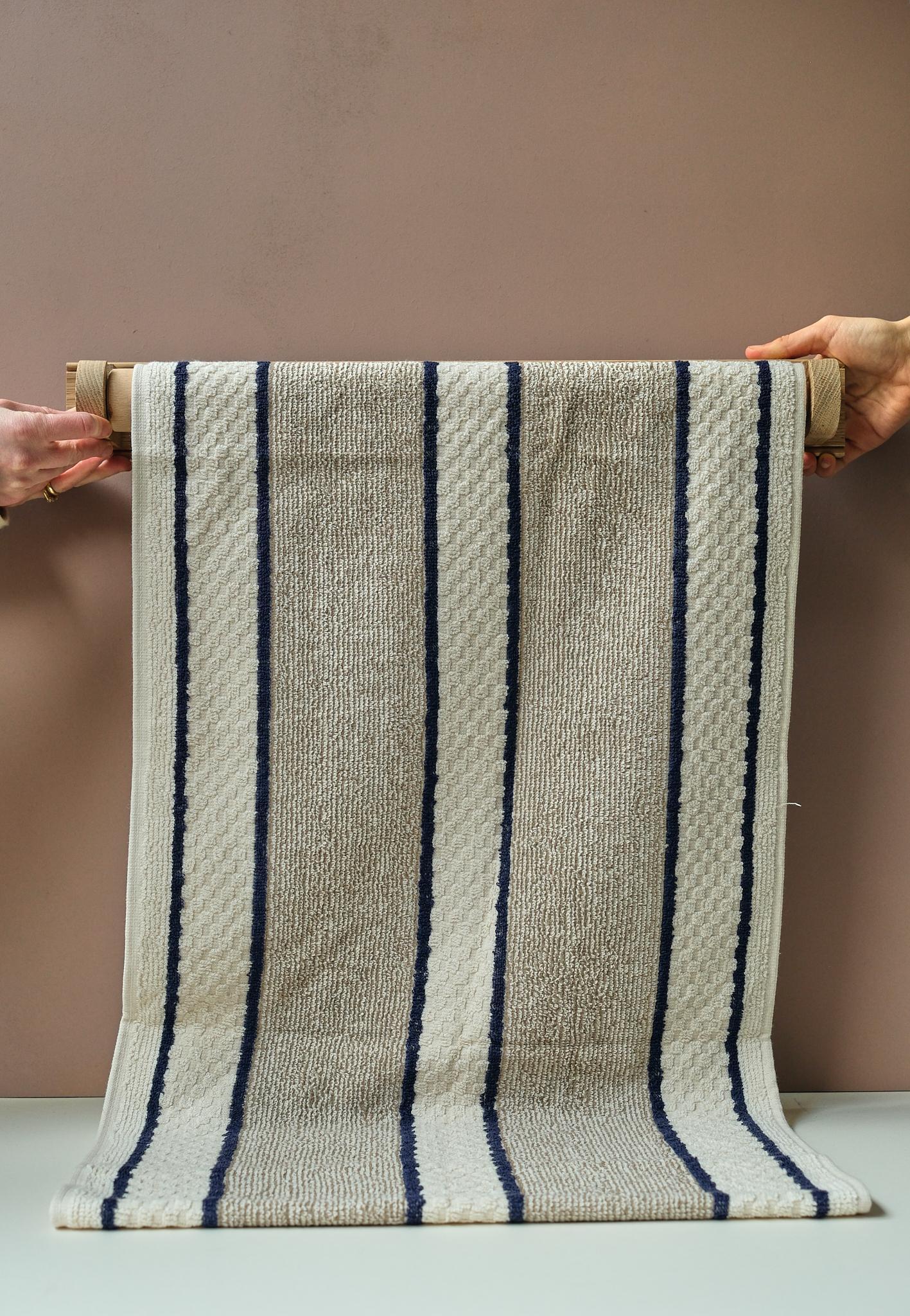 Roller & Towel - C. Mill