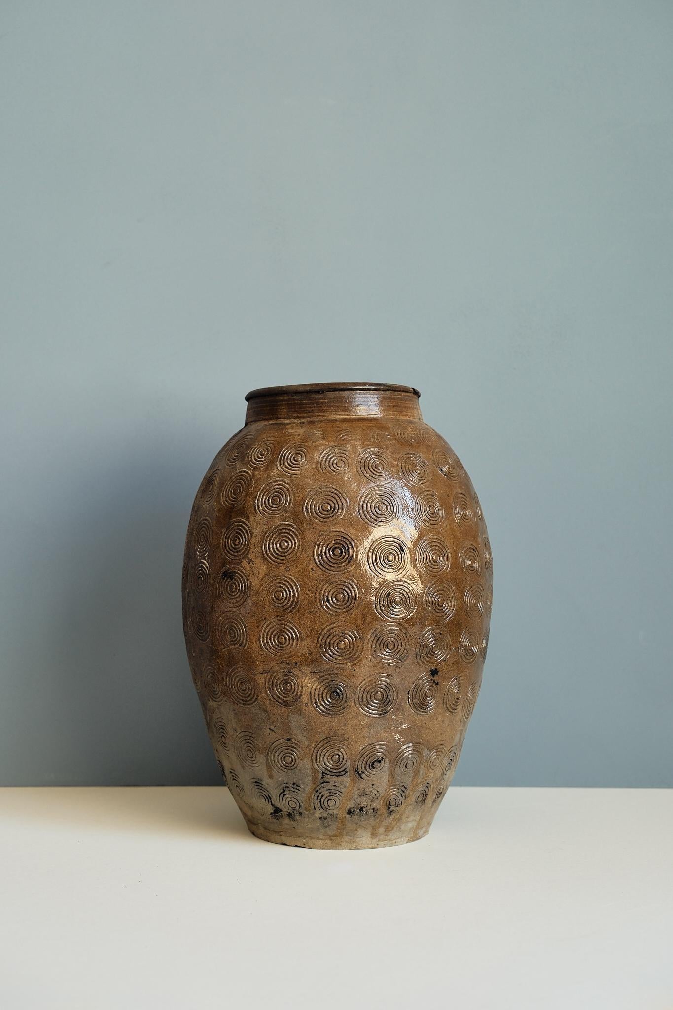 Vintage Brown Yunnan Vase