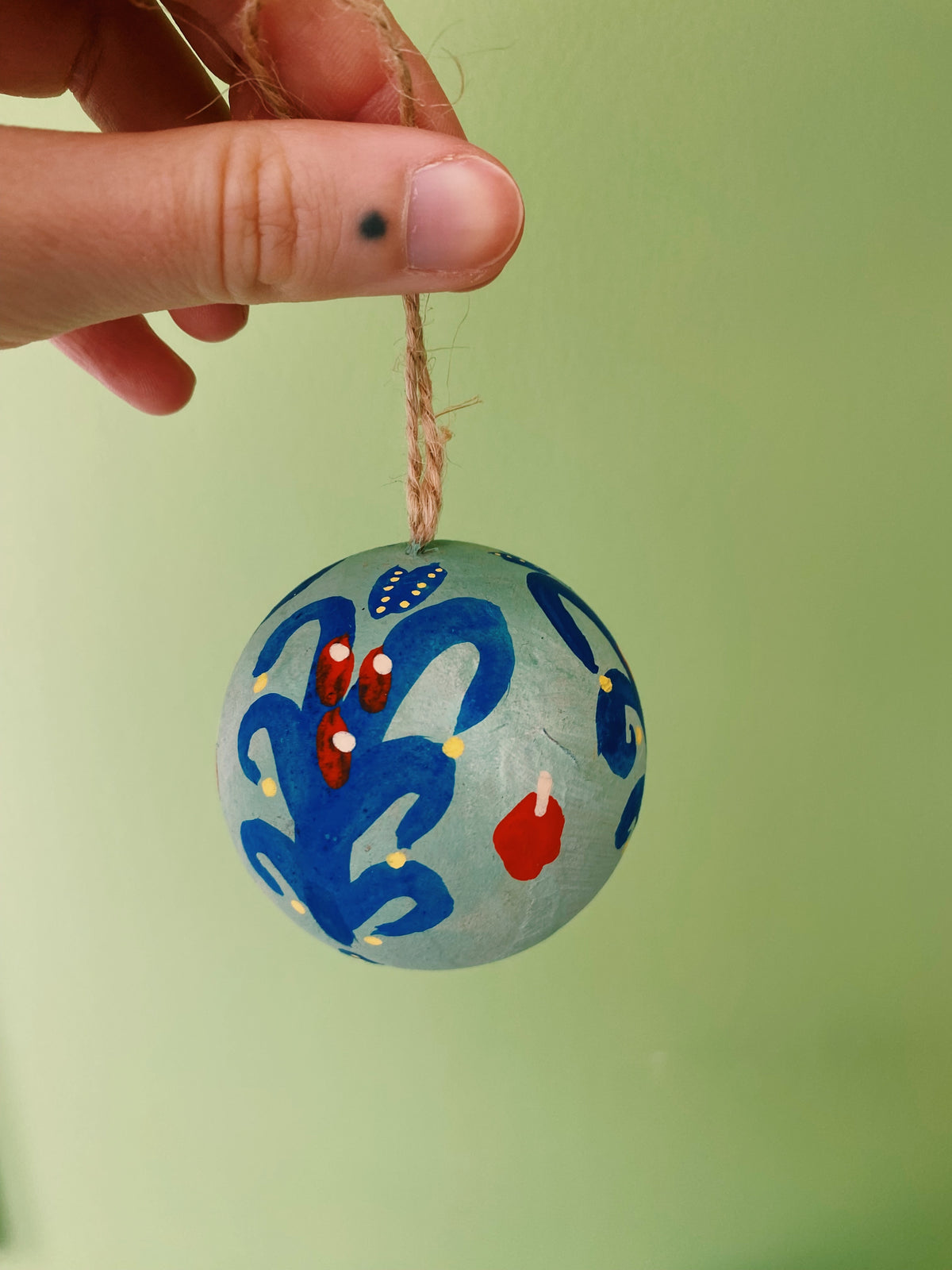 Painted Bauble Workshop with Claire Sherston | Sunday 14th December