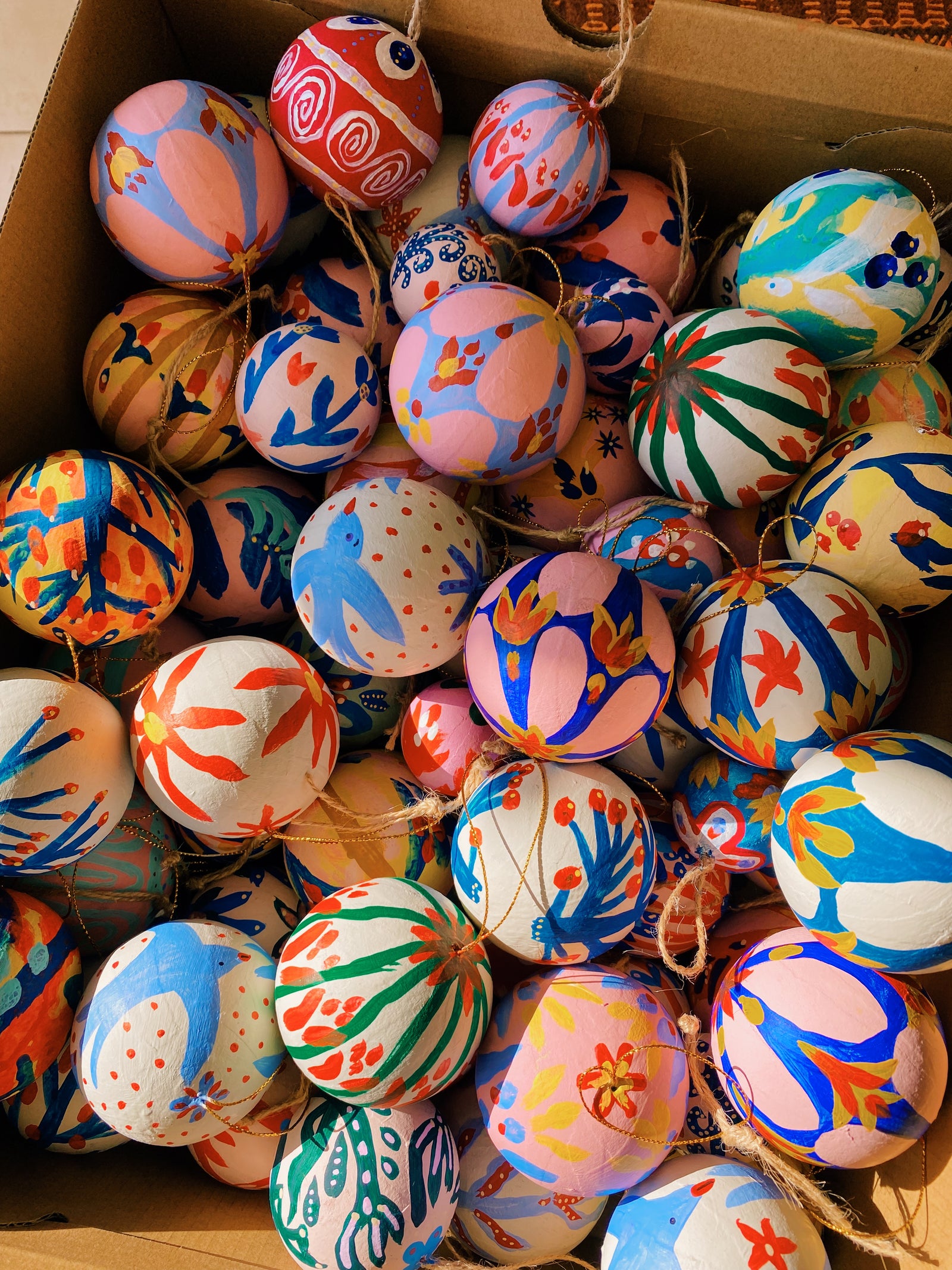 Painted Bauble Workshop with Claire Sherston | Sunday 14th December