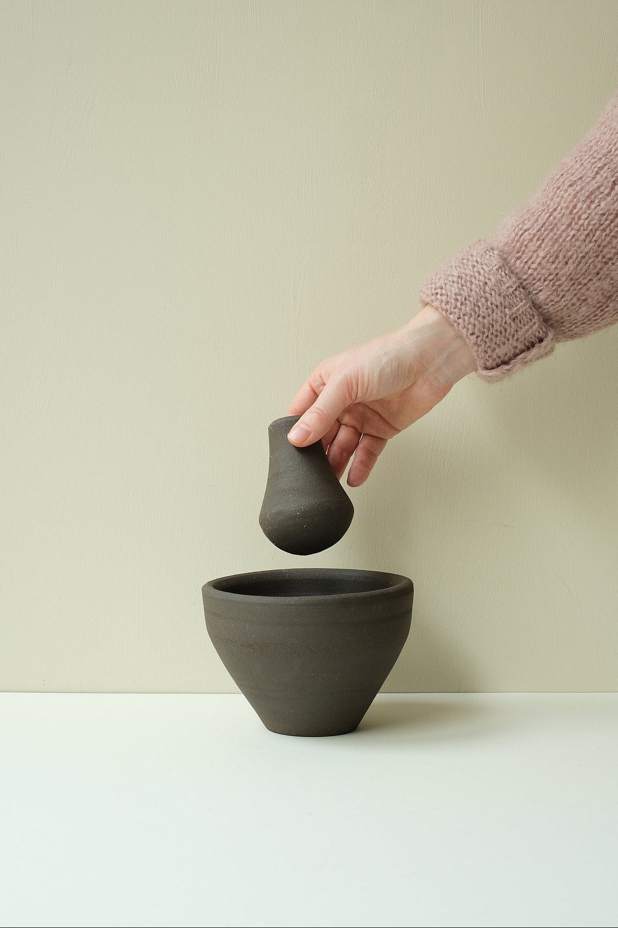 Black Pestle & Mortar