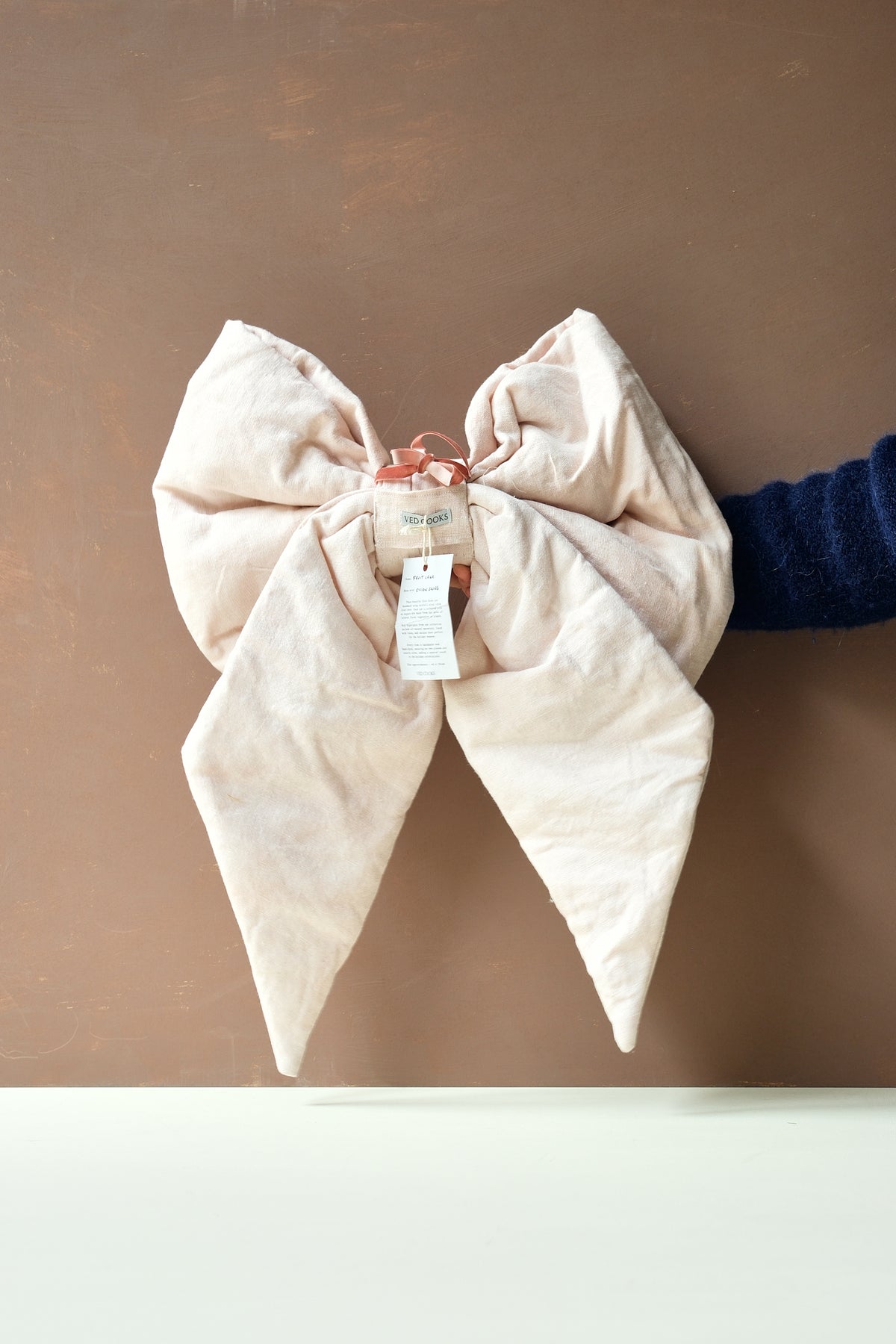 Large Linen Bow