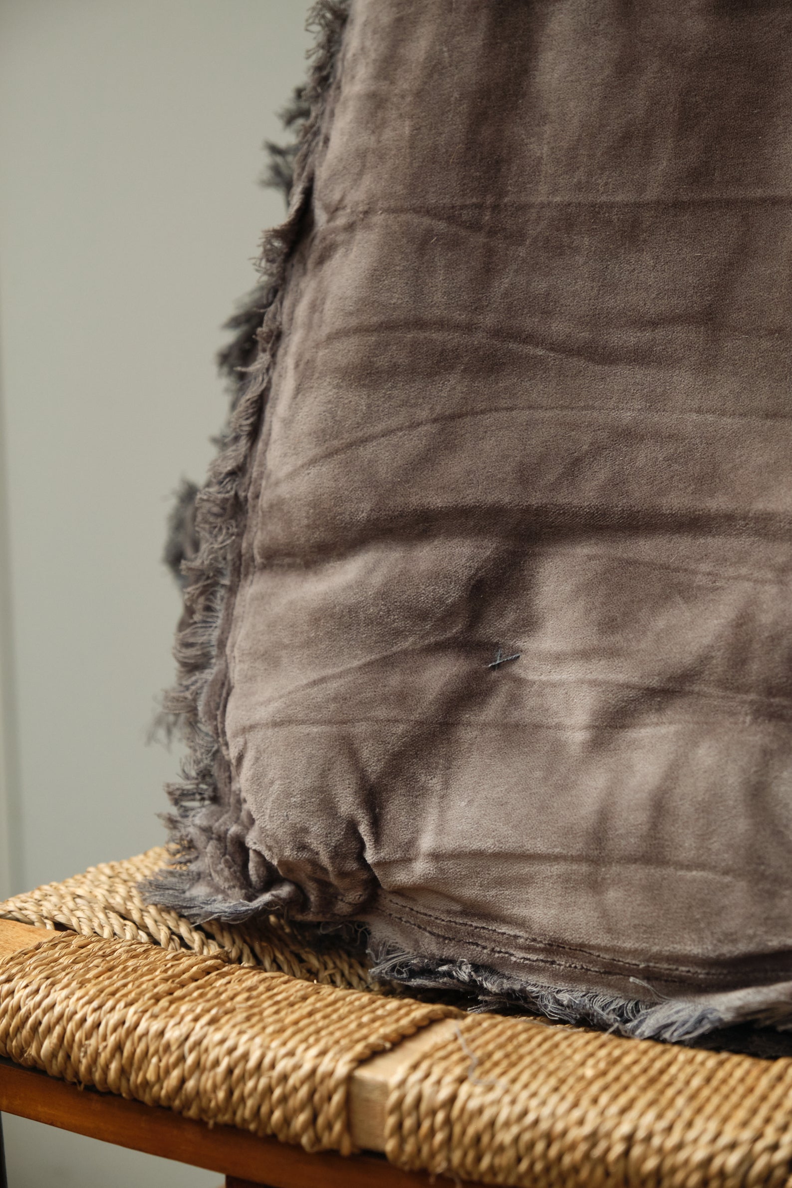 Raw Linen Padded Blanket