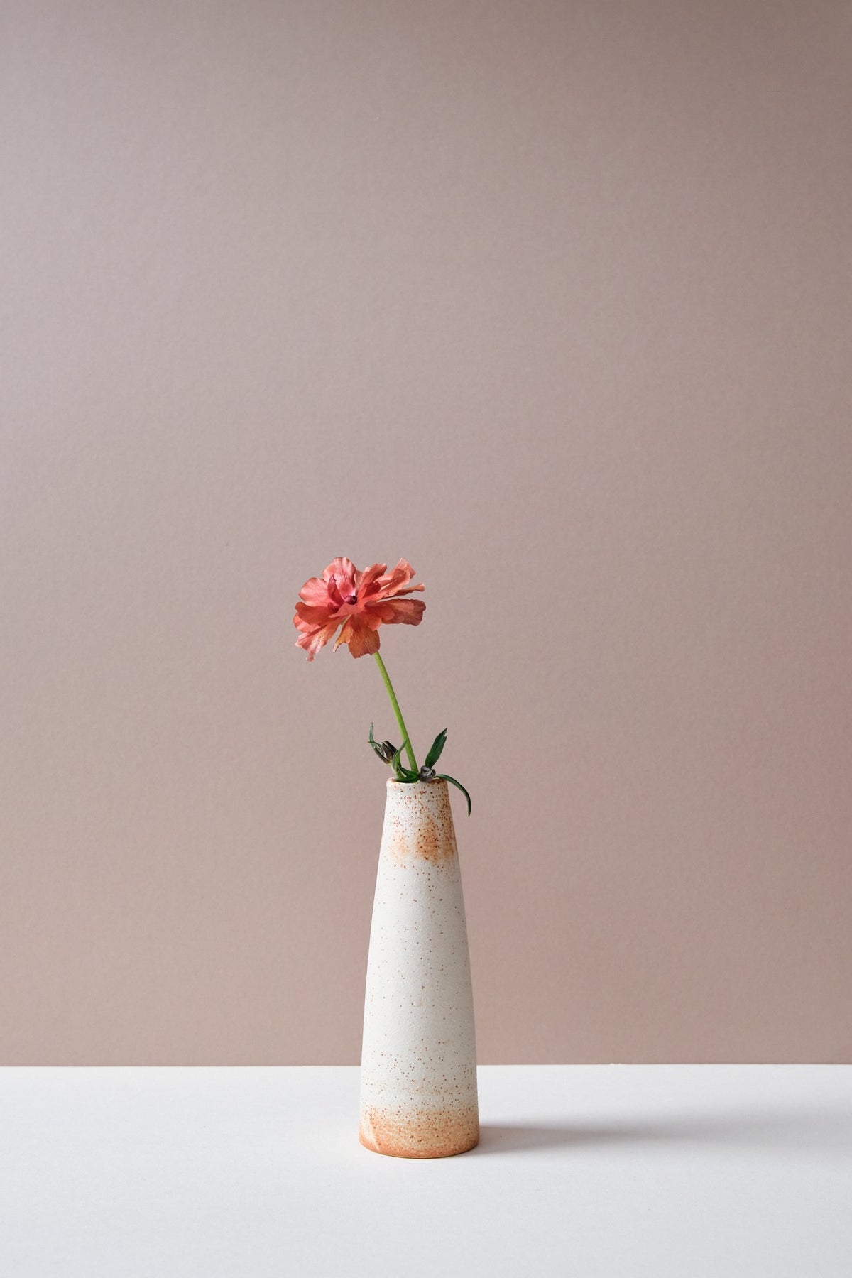 Milk Jug Vase - Verum