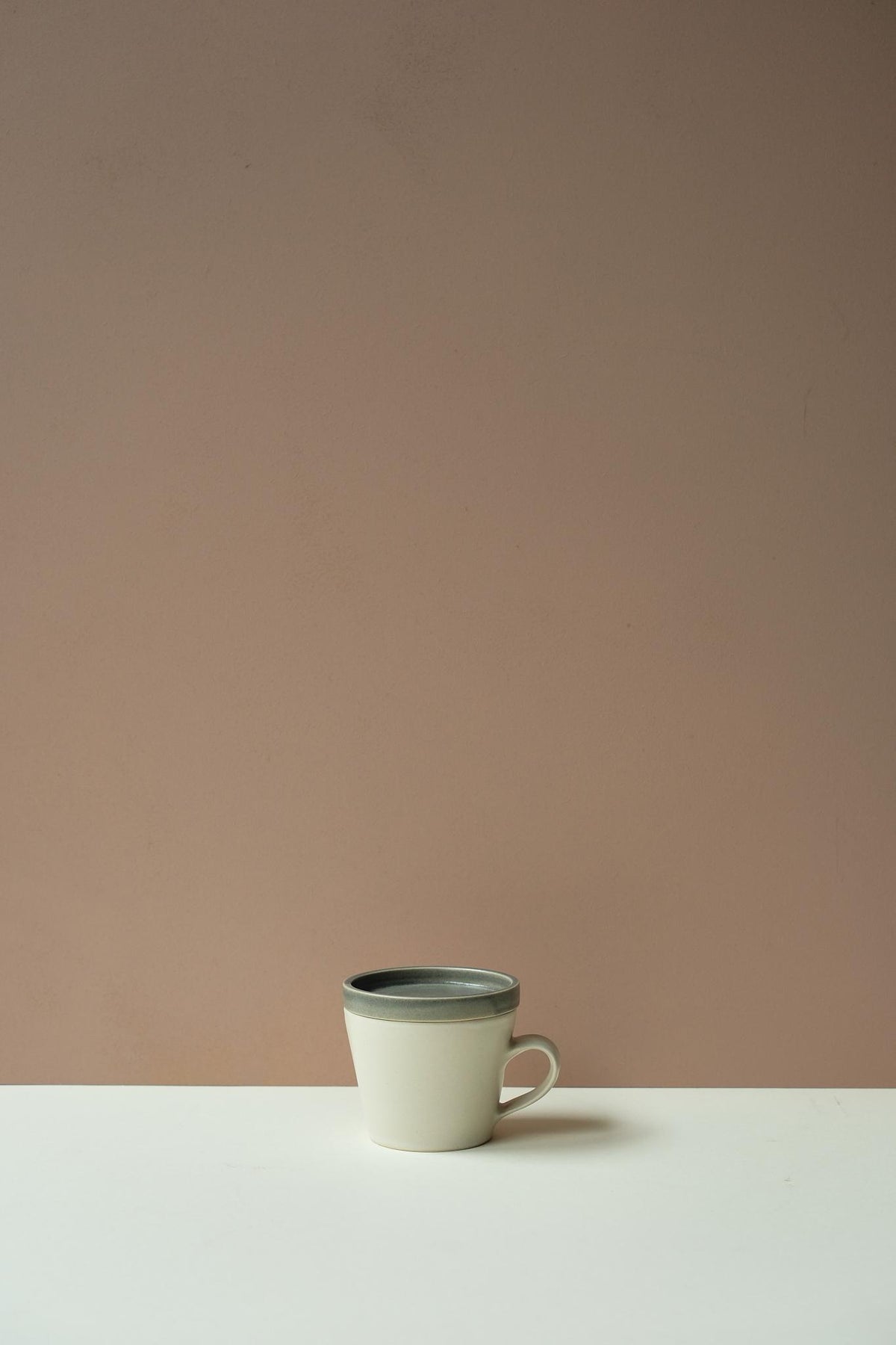 Toile/Grey Mug & Biscuit Warmer Set by Y.Pottery