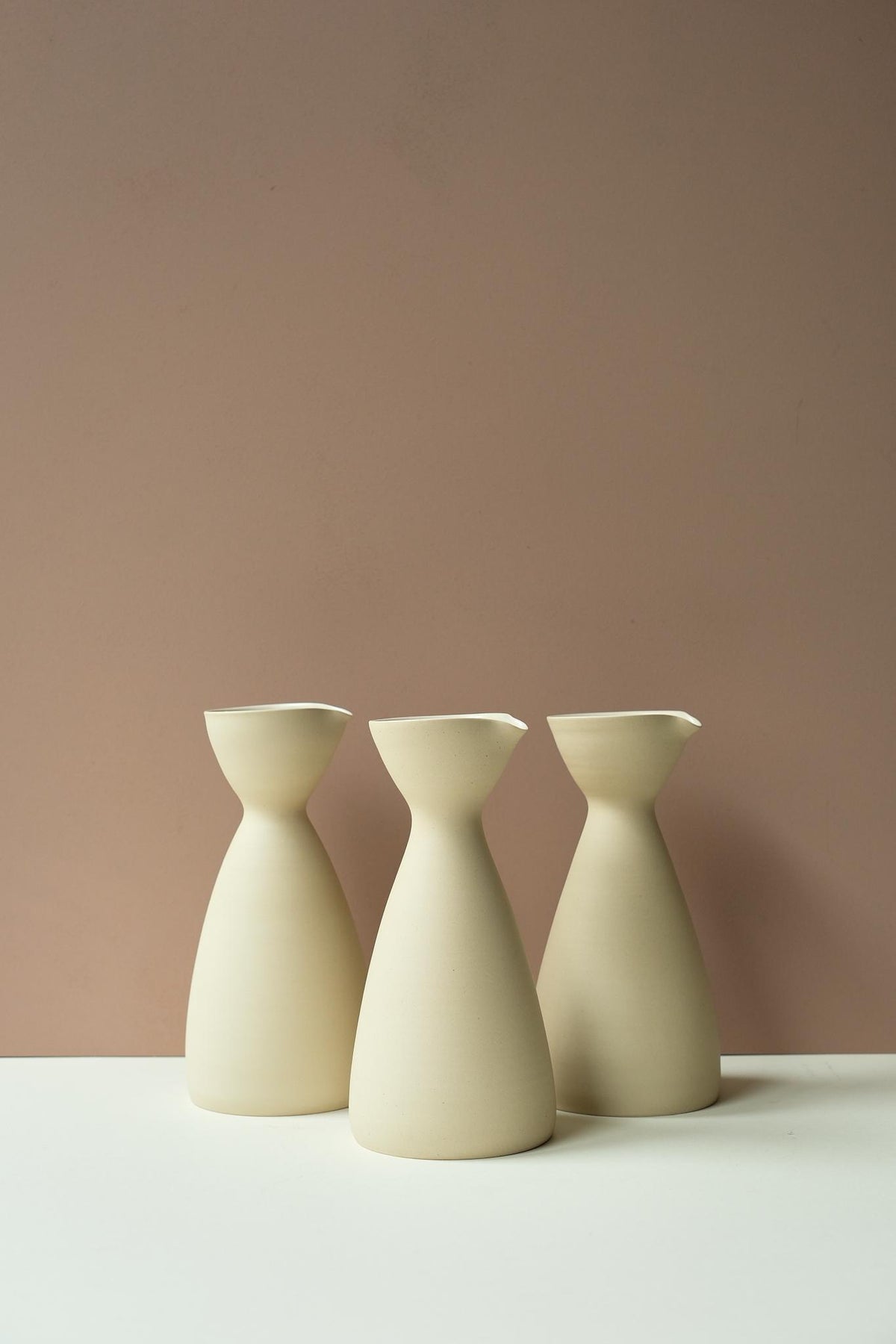 Toile Carafe by Y.Pottery