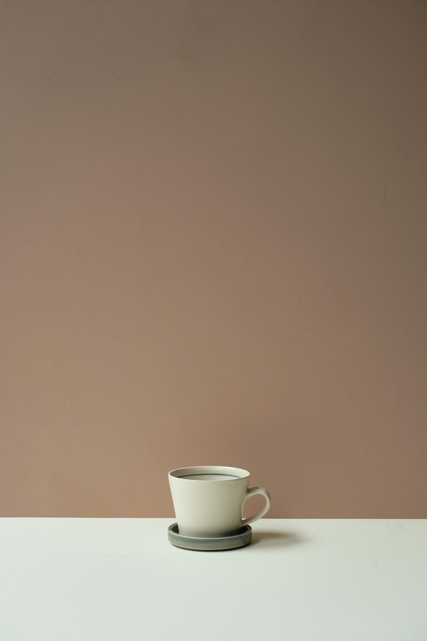 Toile/Grey Mug & Biscuit Warmer Set by Y.Pottery